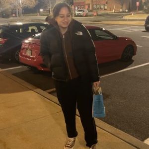 Meet your Posher, Taylor